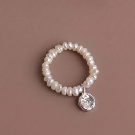 WR9a PEARL MOTIF RING